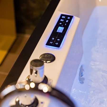 باليرمو Gold Boutique Suite & Spa المظهر الخارجي الصورة